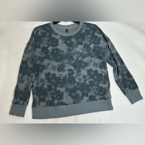 Mondetta Athletic Pullover with Blue-ish Camo Print Sz L
